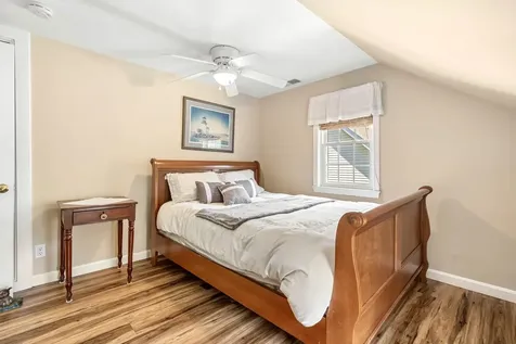 20 Gilcreast Drive Litchfield NH 03052