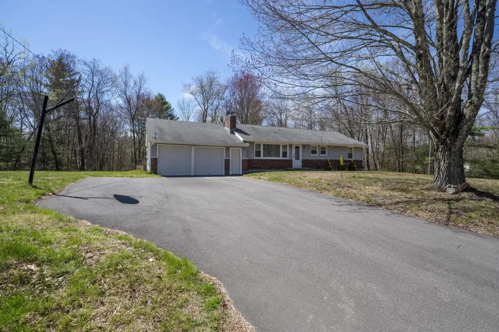 213 Twist Hill Road Dunbarton NH 03046