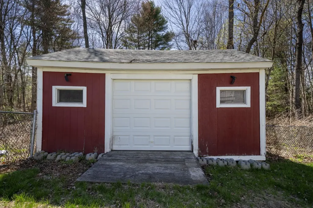 213 Twist Hill Road Dunbarton NH 03046