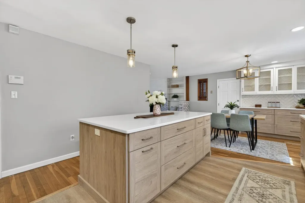 213 Twist Hill Road Dunbarton NH 03046