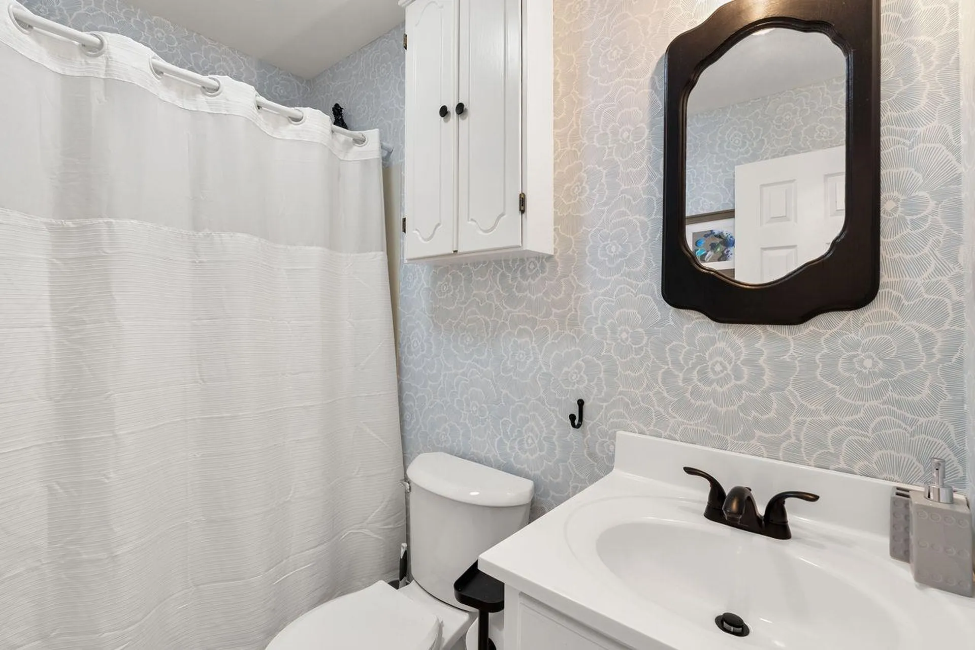 6 Taylor Court Peterborough NH 03458