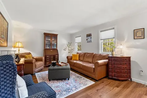 6 Taylor Court Peterborough NH 03458