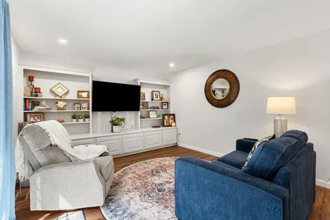 6 Taylor Court Peterborough NH 03458