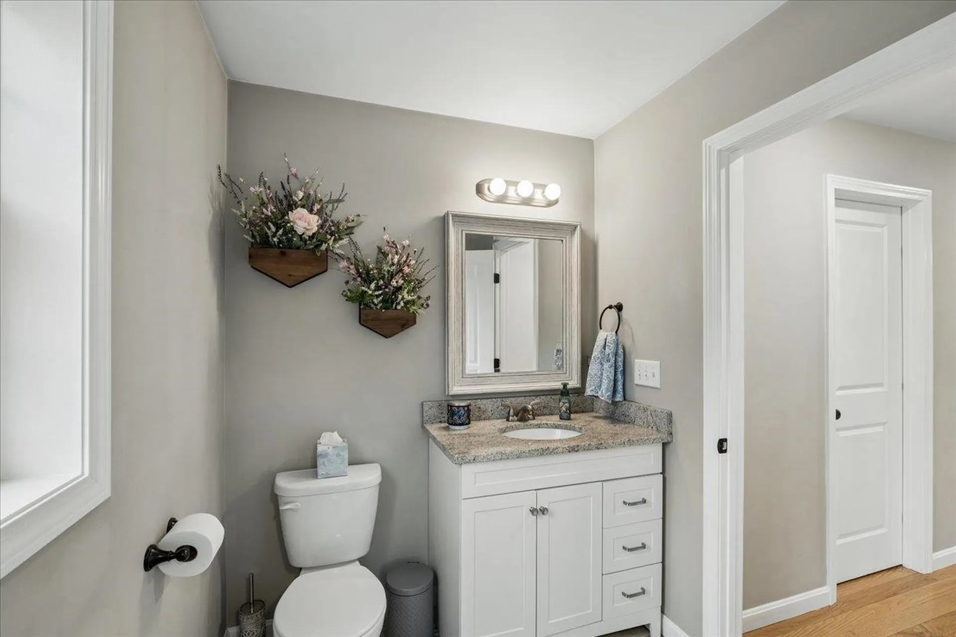 63 Chester Turnpike Hooksett NH 03106