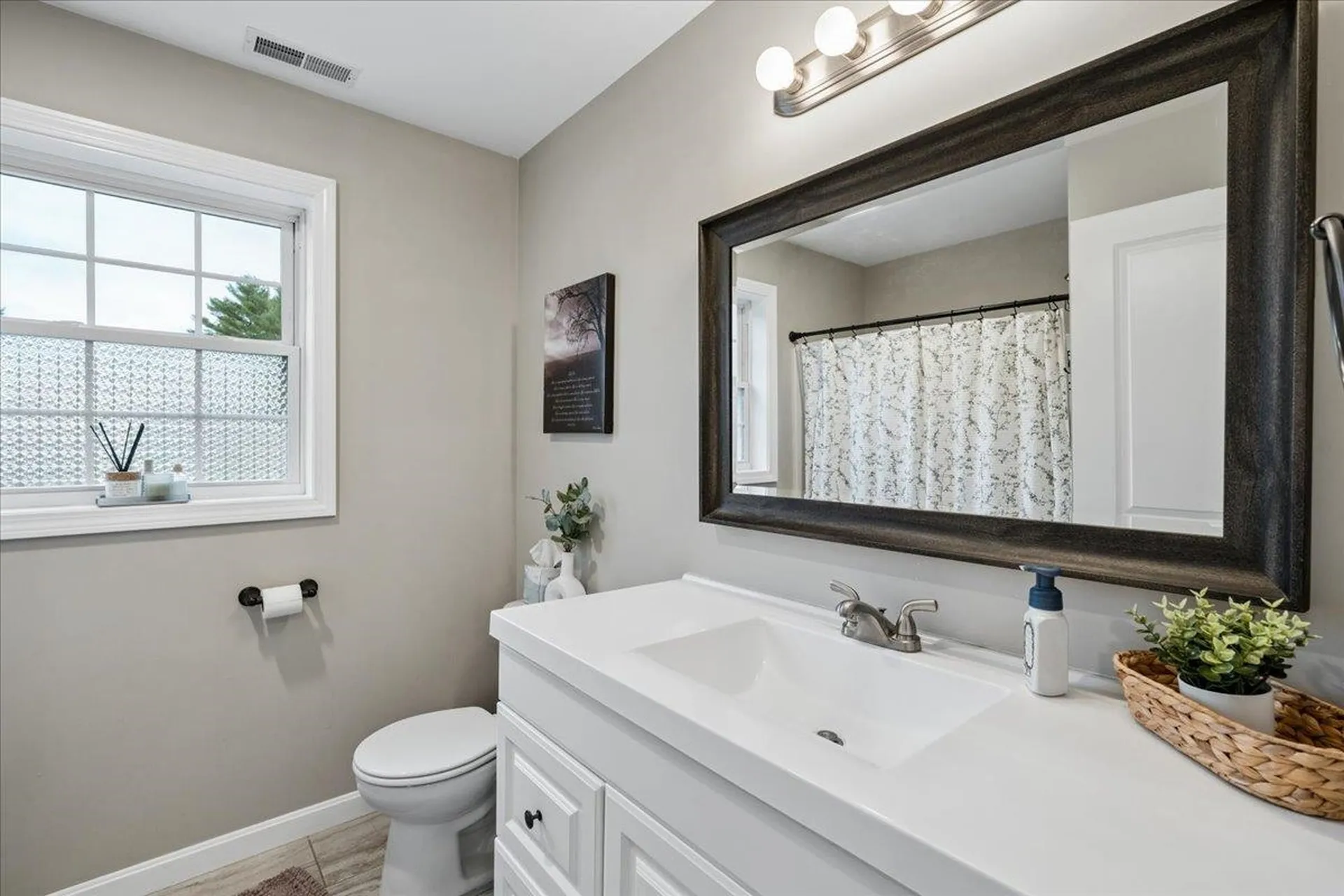 63 Chester Turnpike Hooksett NH 03106
