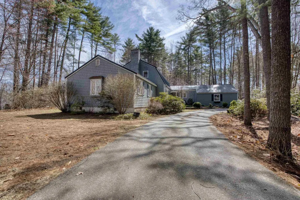 11 Robin Acres Drive Wolfeboro NH 03894