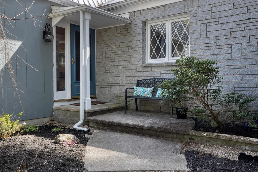 11 Robin Acres Drive Wolfeboro NH 03894