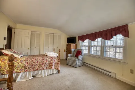 11 Robin Acres Drive Wolfeboro NH 03894