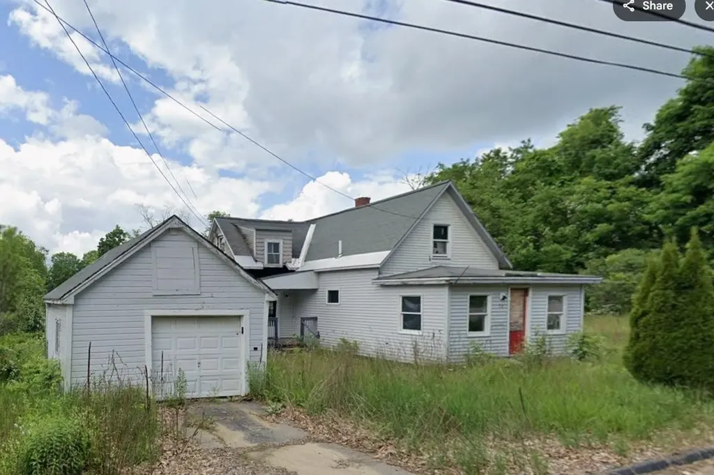 72 Chestnut Street Franklin NH 03235