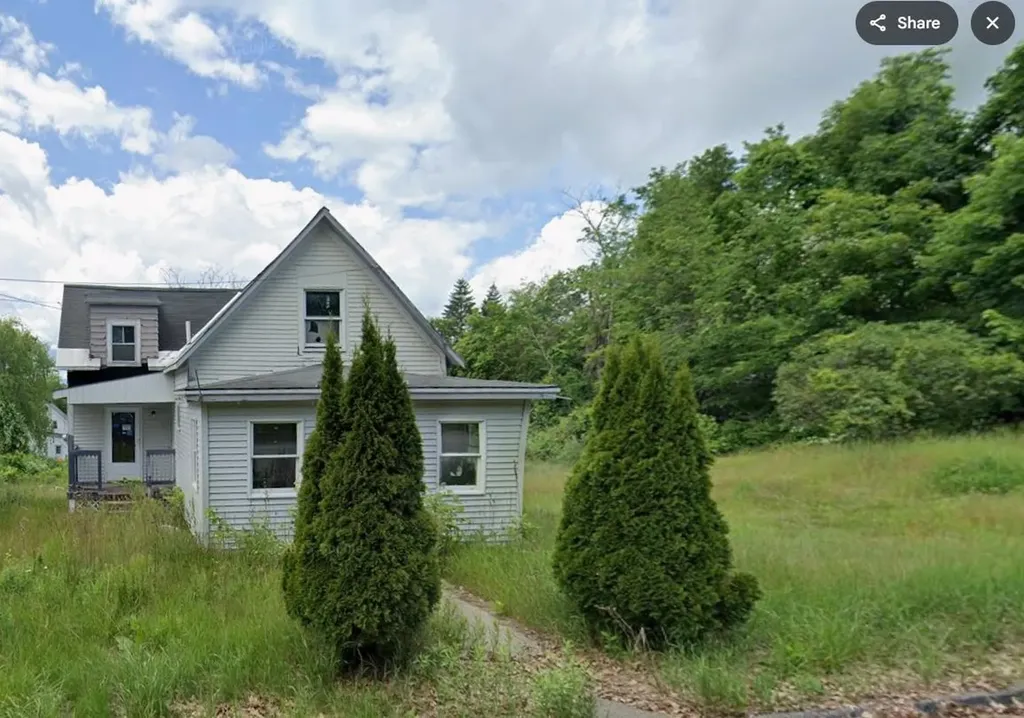 72 Chestnut Street Franklin NH 03235