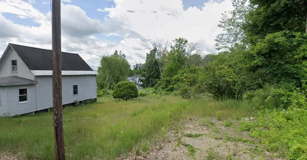 72 Chestnut Street Franklin NH 03235