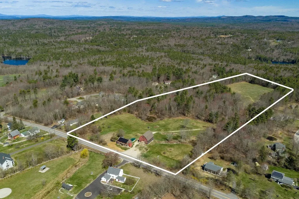 393 High Street Candia NH 03034