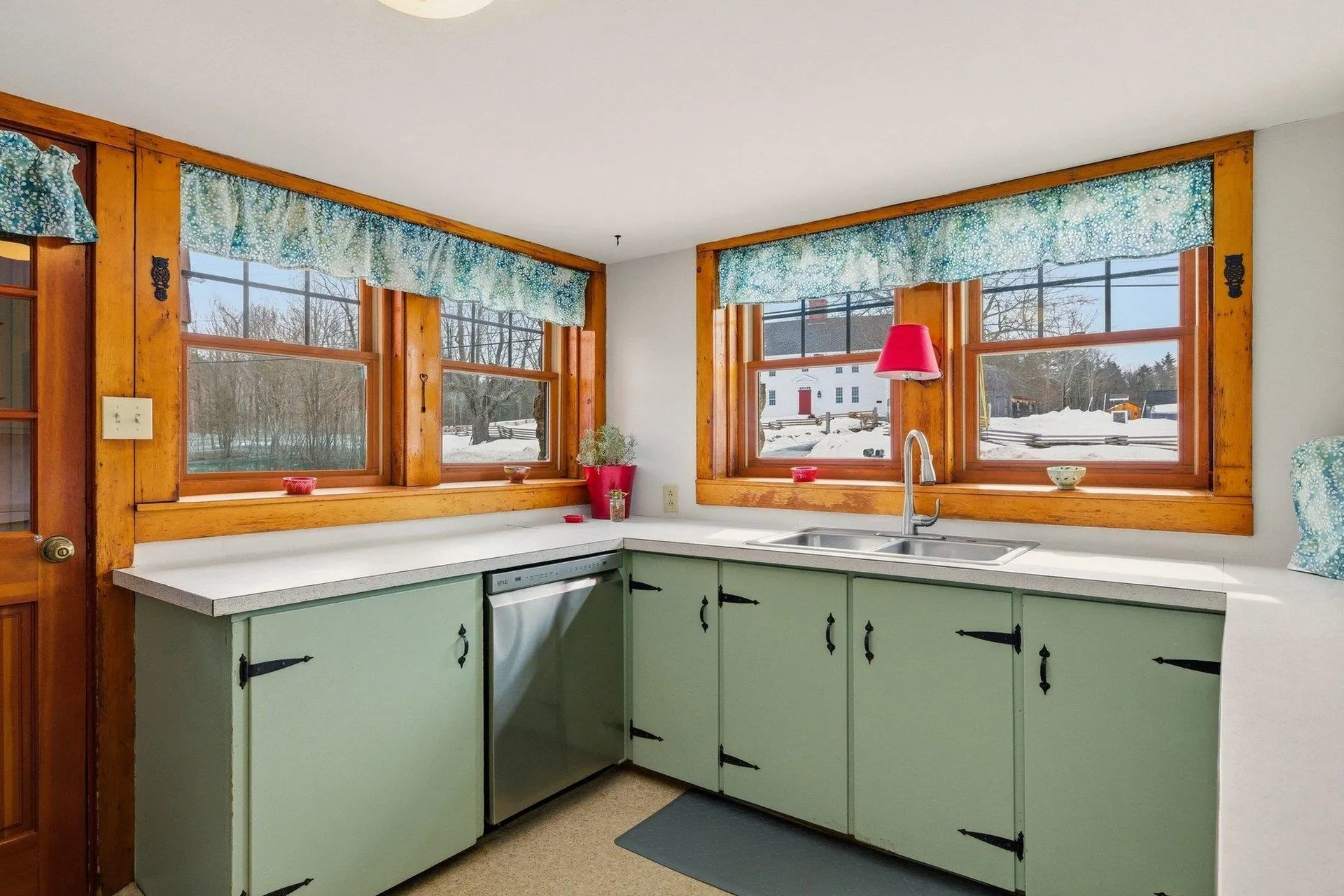 393 High Street Candia NH 03034