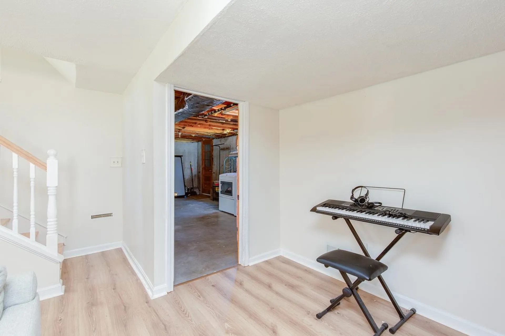 8 Kathy Drive Nashua NH 03062
