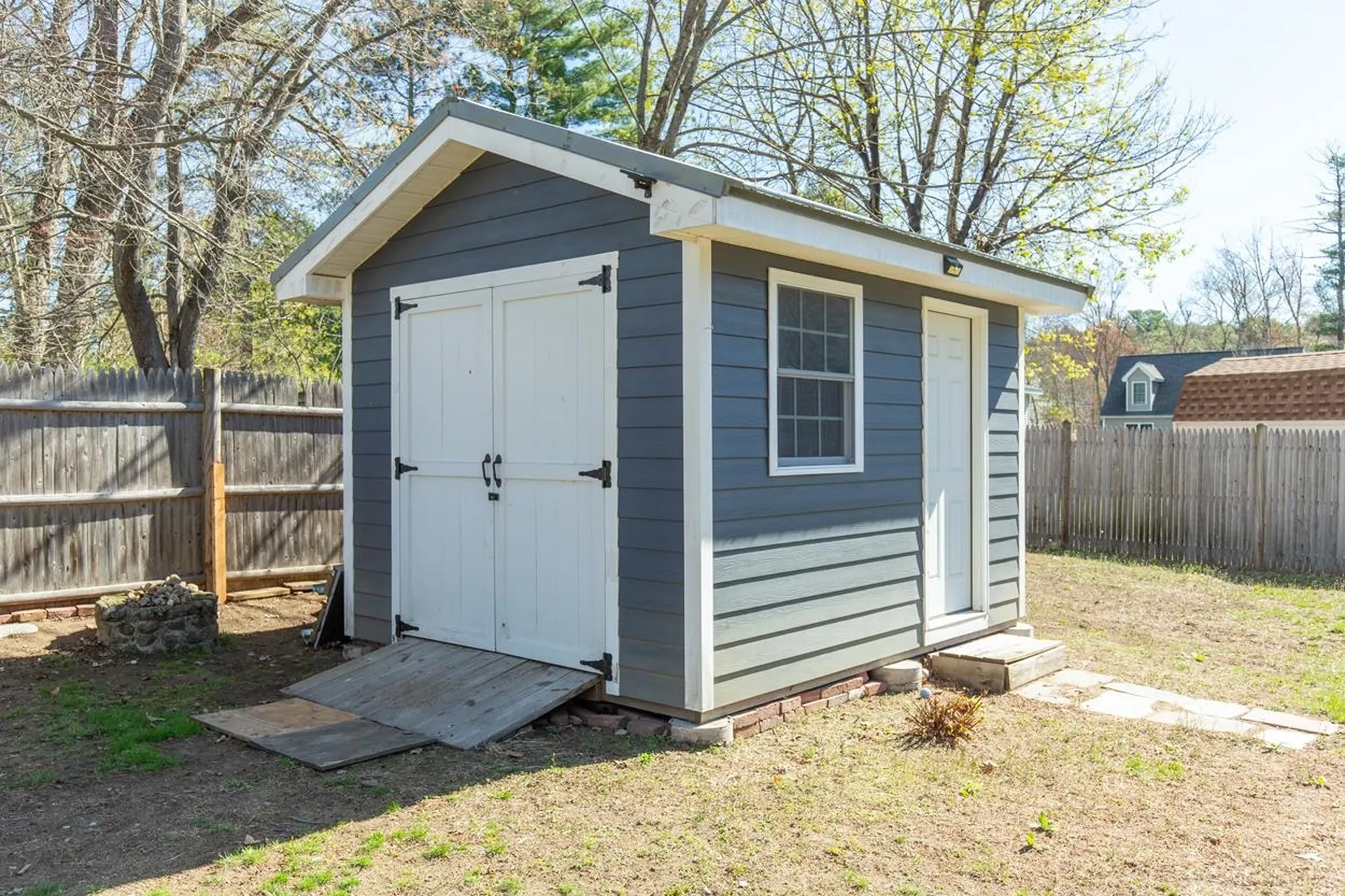 8 Kathy Drive Nashua NH 03062