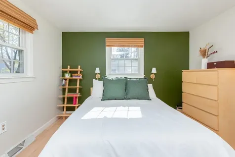 8 Kathy Drive Nashua NH 03062