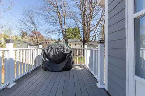 8 Kathy Drive Nashua NH 03062
