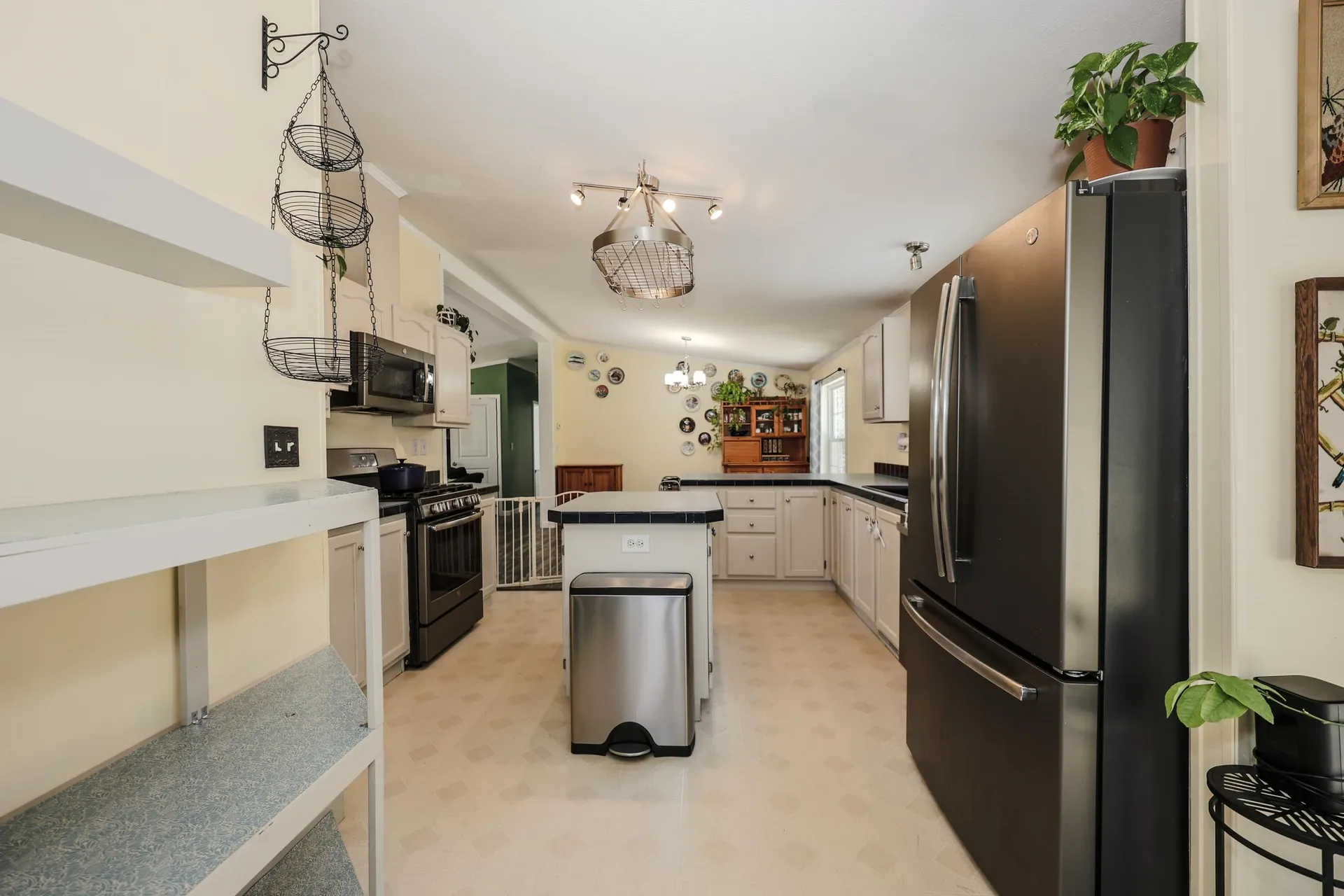 13 Jeffrey Drive Northwood NH 03261