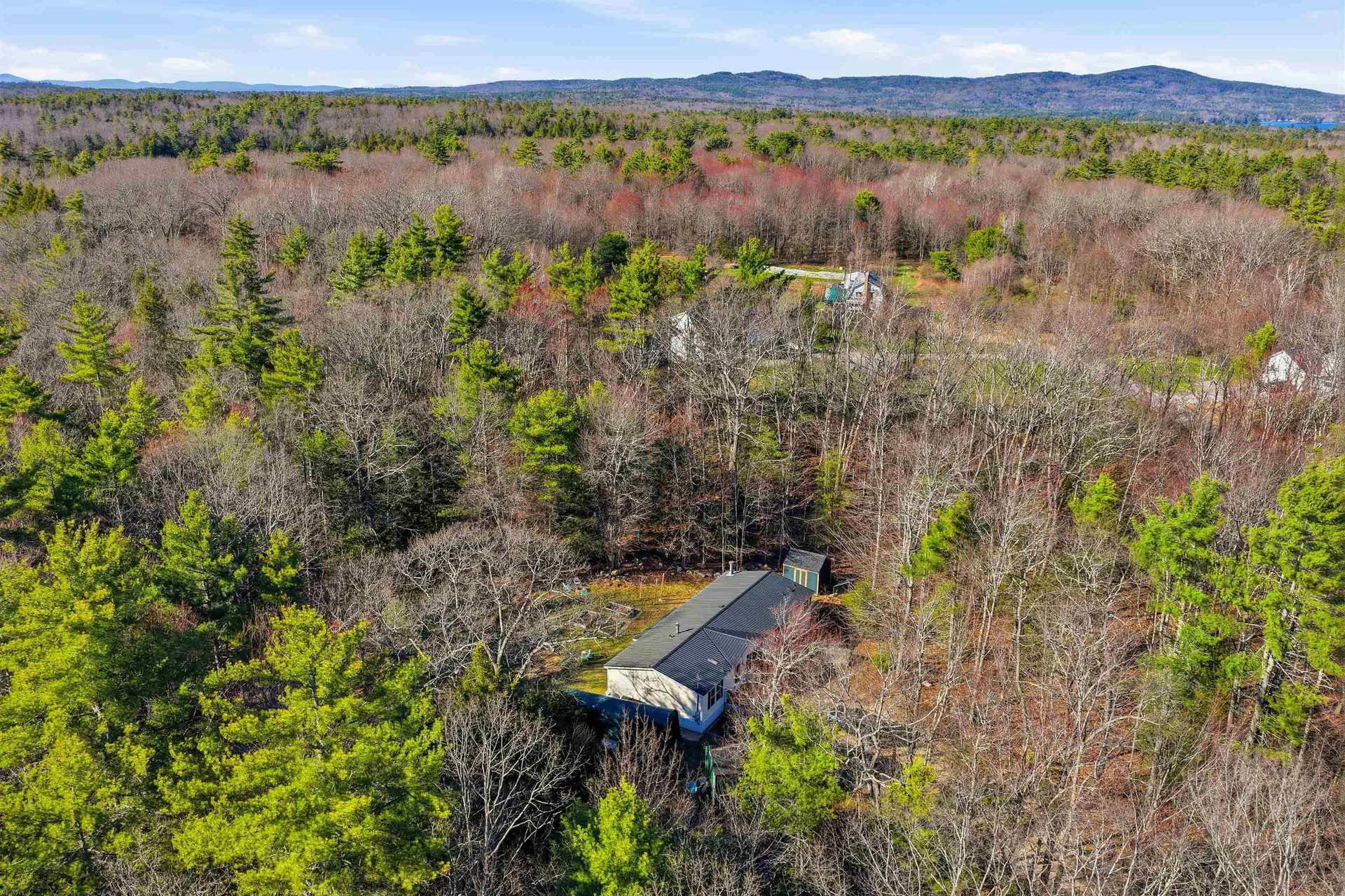 13 Jeffrey Drive Northwood NH 03261