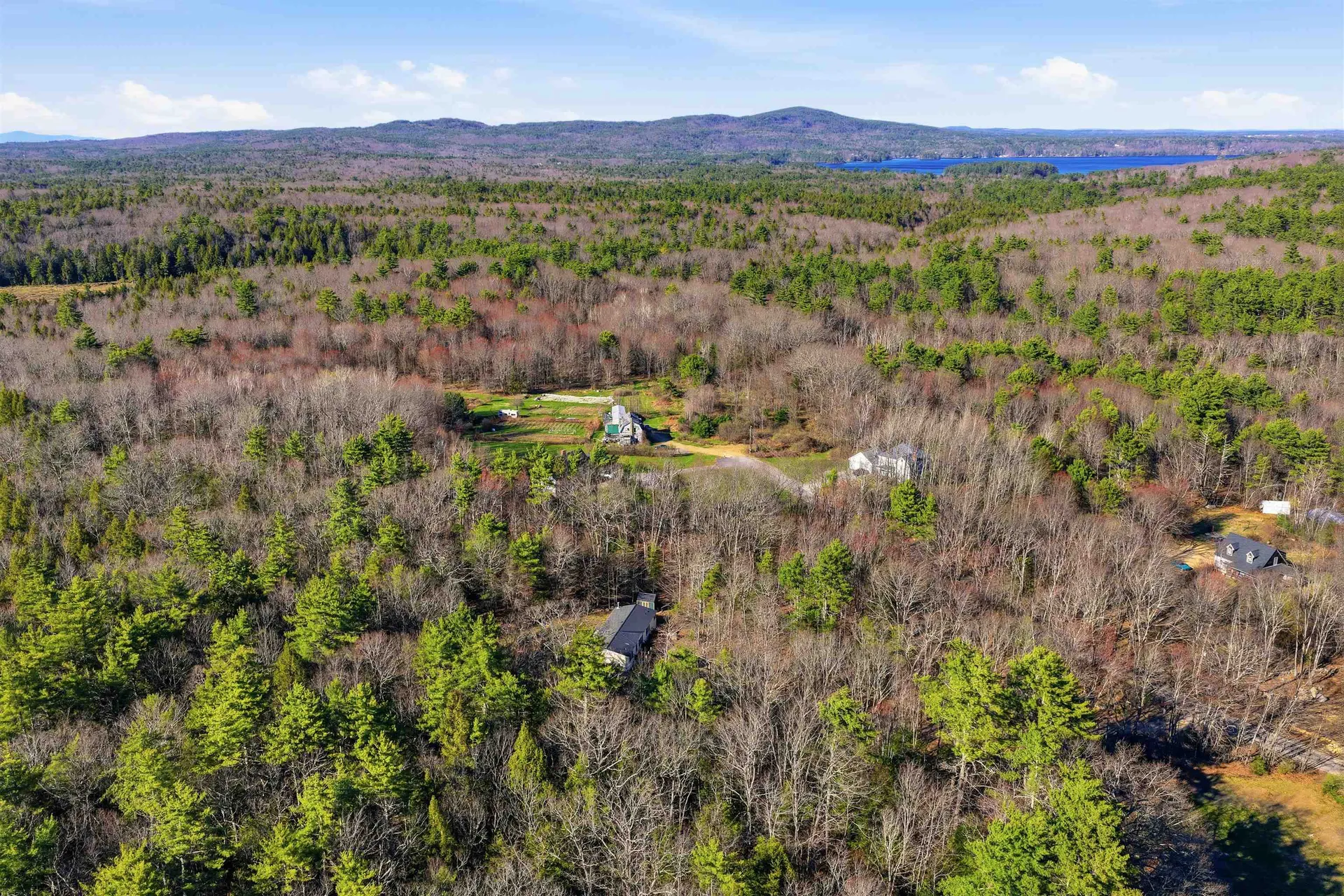 13 Jeffrey Drive Northwood NH 03261