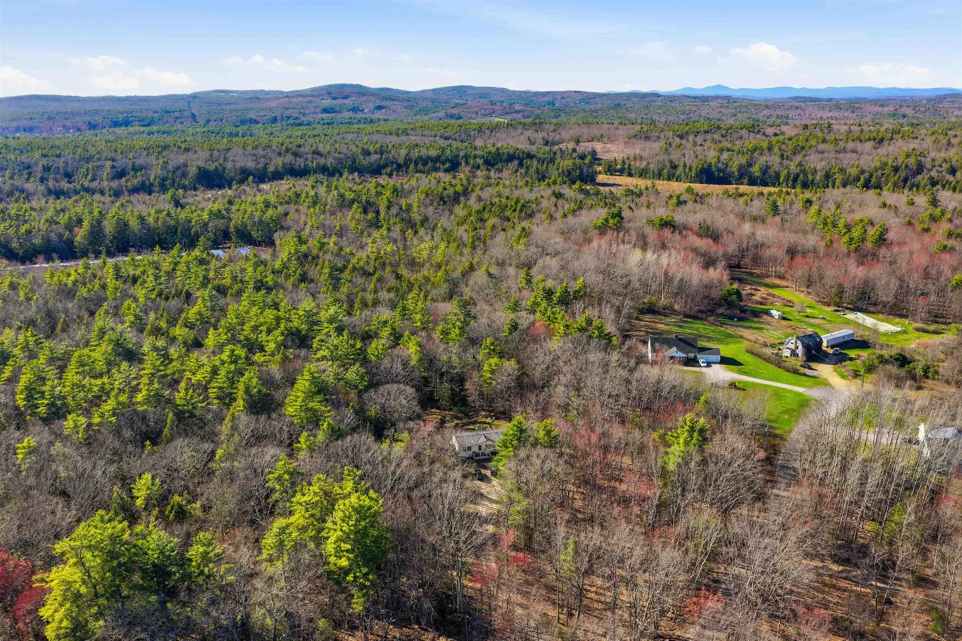 13 Jeffrey Drive Northwood NH 03261