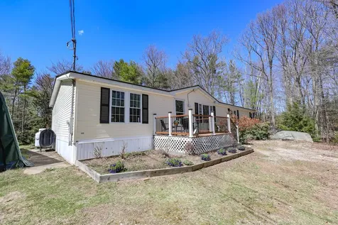 13 Jeffrey Drive Northwood NH 03261