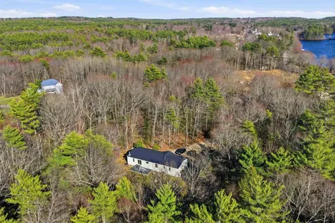 13 Jeffrey Drive Northwood NH 03261
