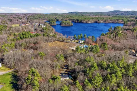 13 Jeffrey Drive Northwood NH 03261