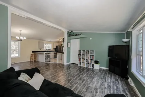 13 Jeffrey Drive Northwood NH 03261