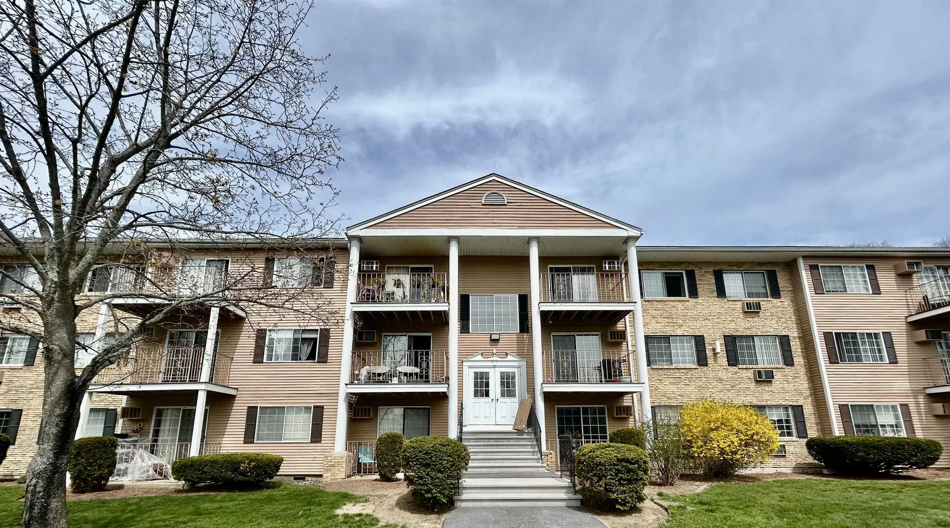 377 Huse Road Manchester NH 03103