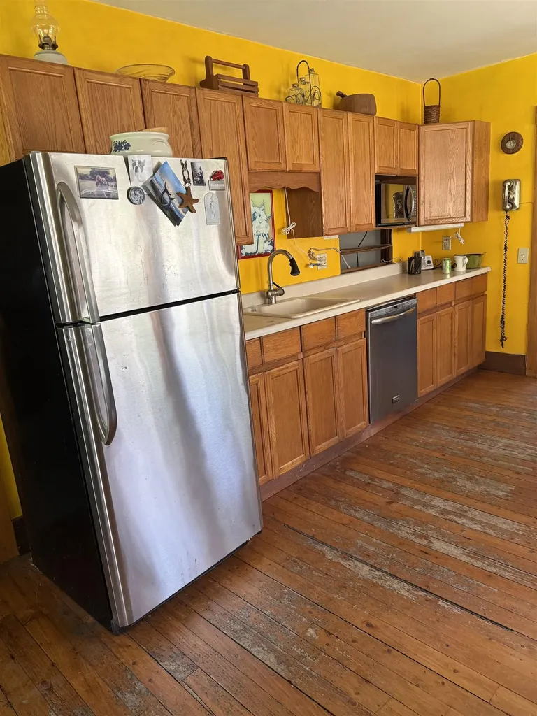 105 Craigue Hill Springfield VT 05156