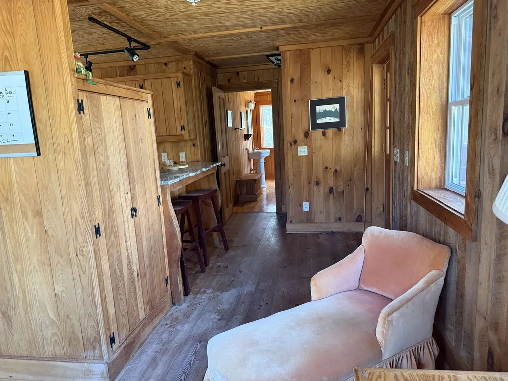 105 Craigue Hill Springfield VT 05156