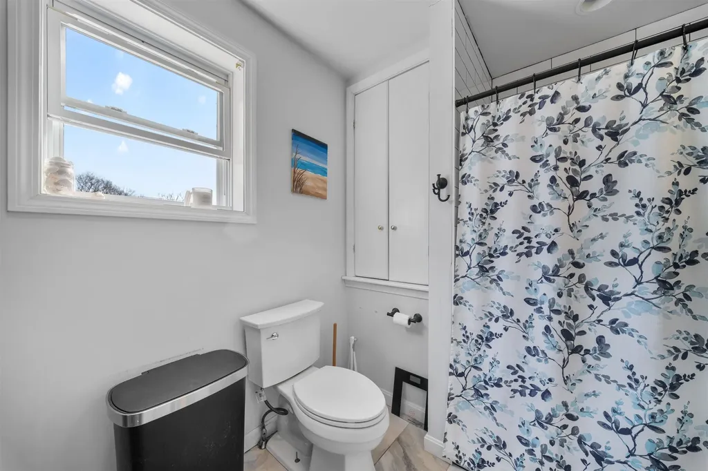 44 Dean Road Danbury NH 03230