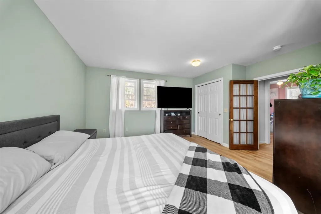 44 Dean Road Danbury NH 03230