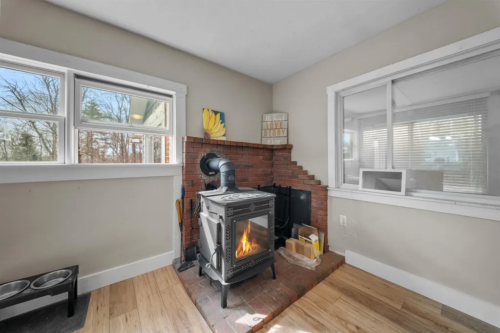 44 Dean Road Danbury NH 03230