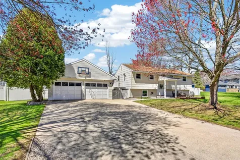 3 Pinewood Drive Merrimack NH 03054