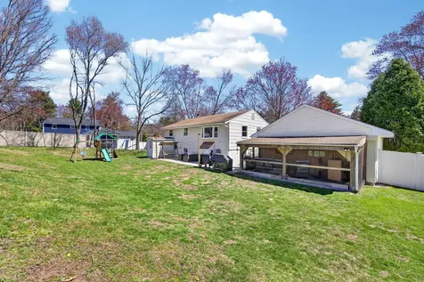 3 Pinewood Drive Merrimack NH 03054