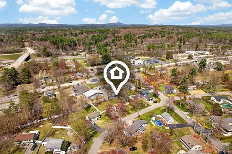 3 Pinewood Drive Merrimack NH 03054