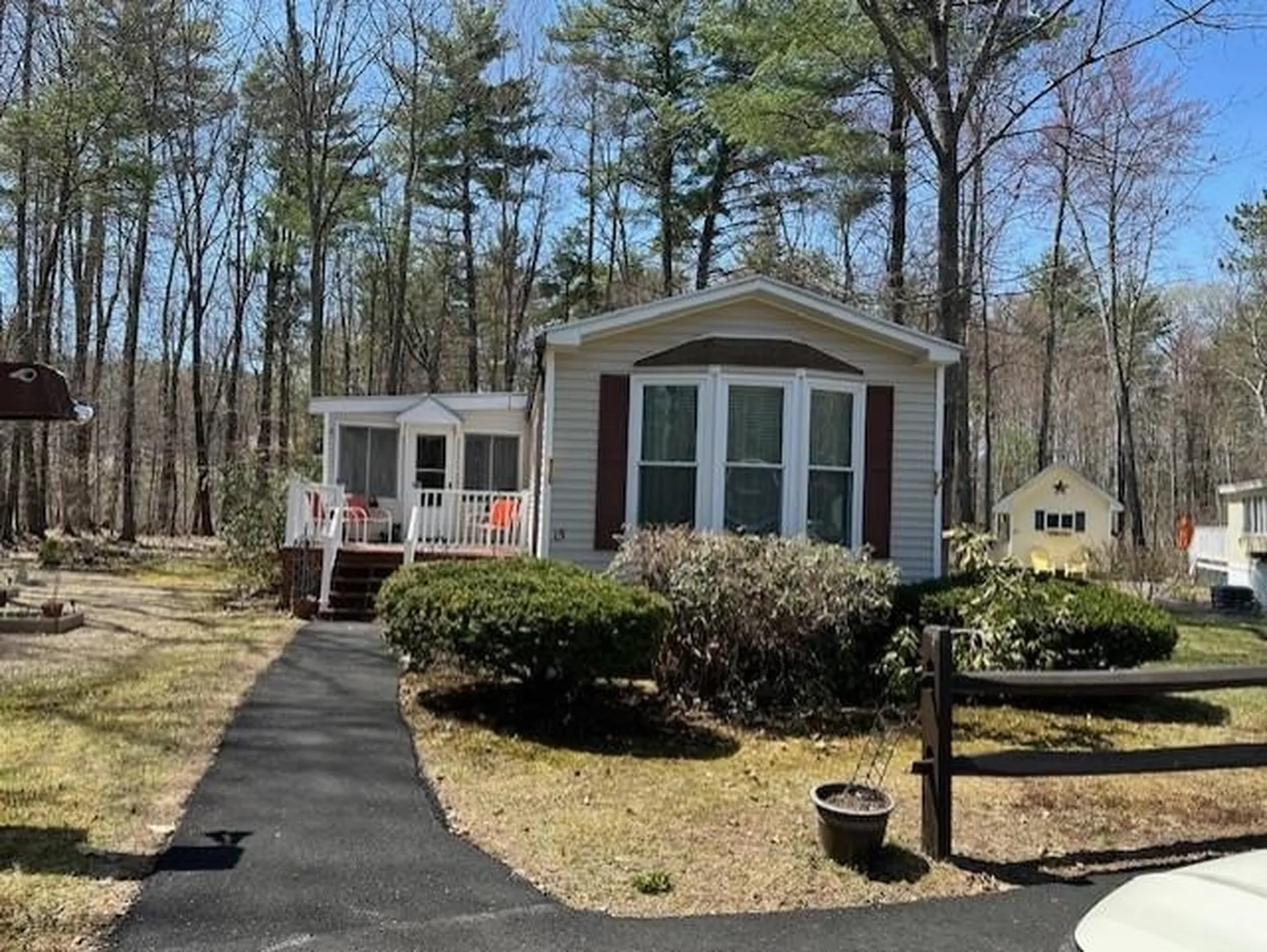 320 Old Lake Shore Road Gilford NH 03249