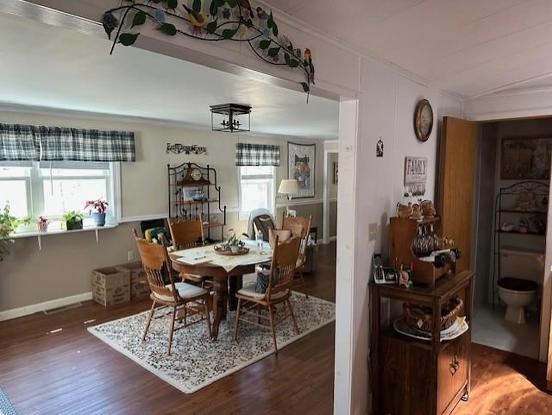 320 Old Lake Shore Road Gilford NH 03249