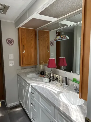 320 Old Lake Shore Road Gilford NH 03249