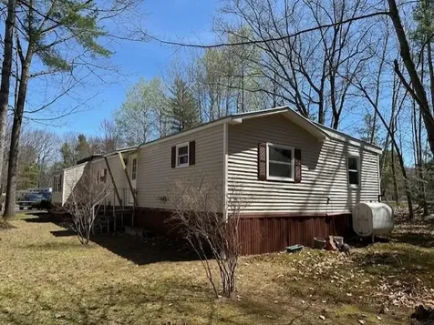 320 Old Lake Shore Road Gilford NH 03249