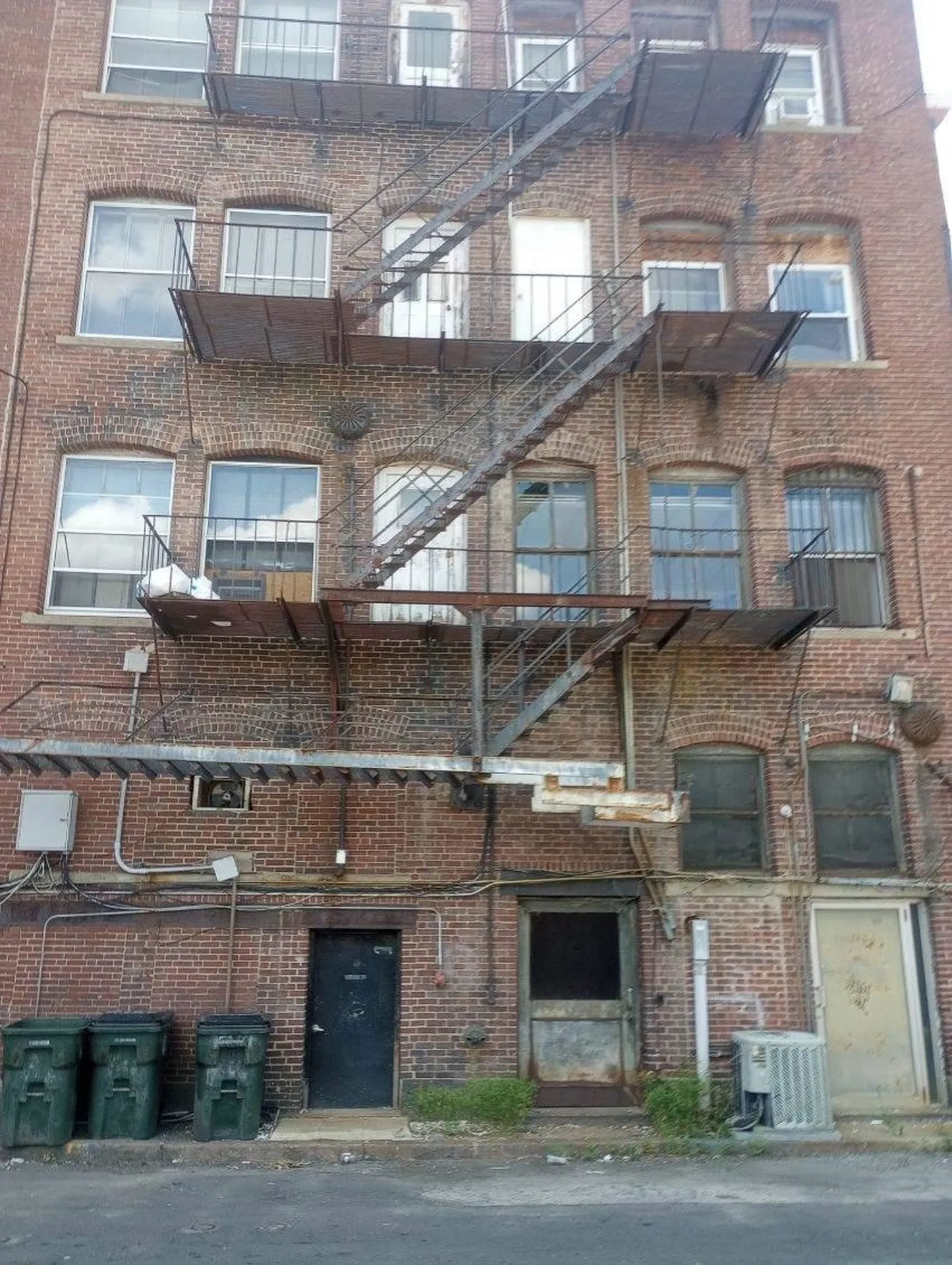 819 Elm Street Manchester NH 03101