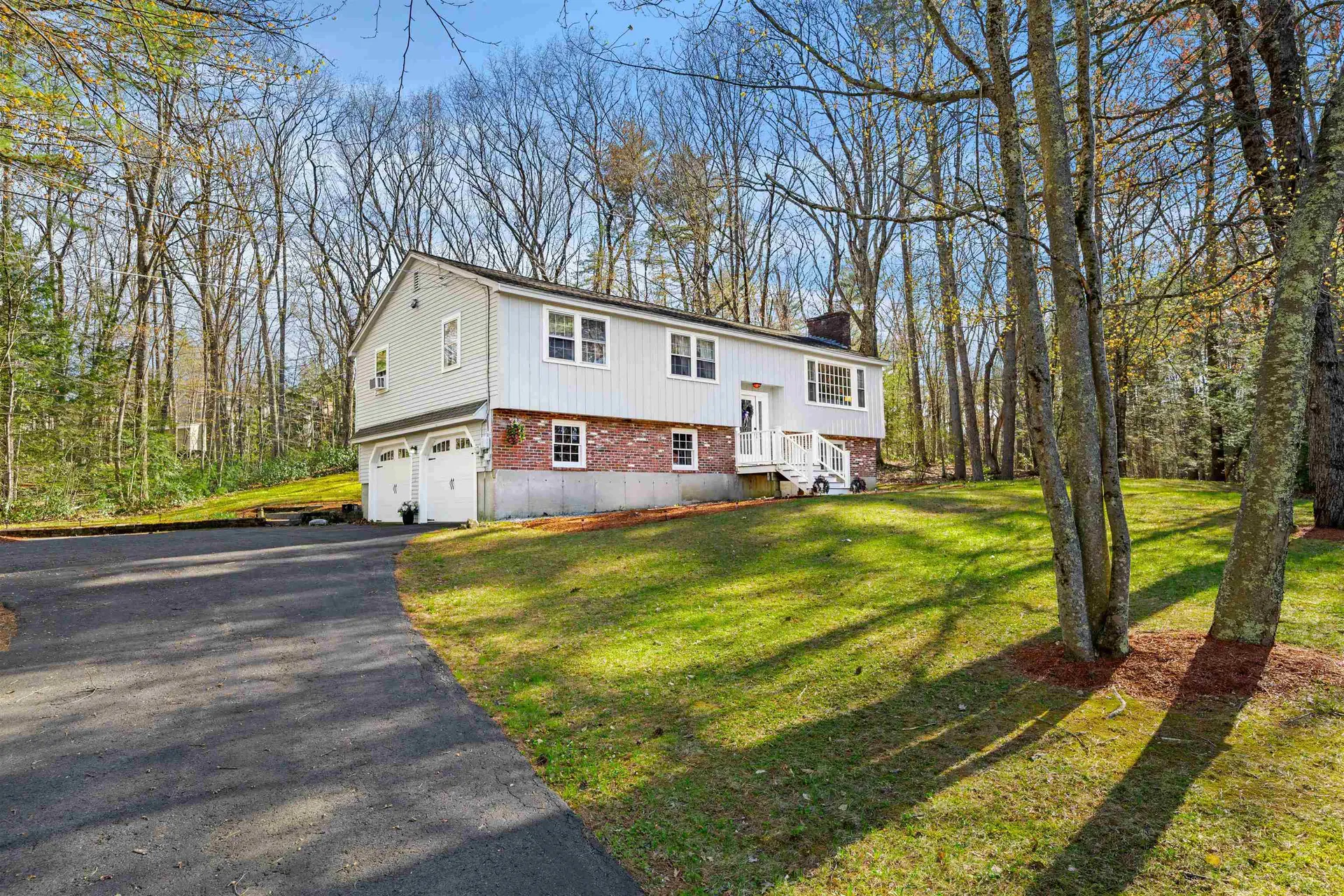 6 Newbury Drive Amherst NH 03031