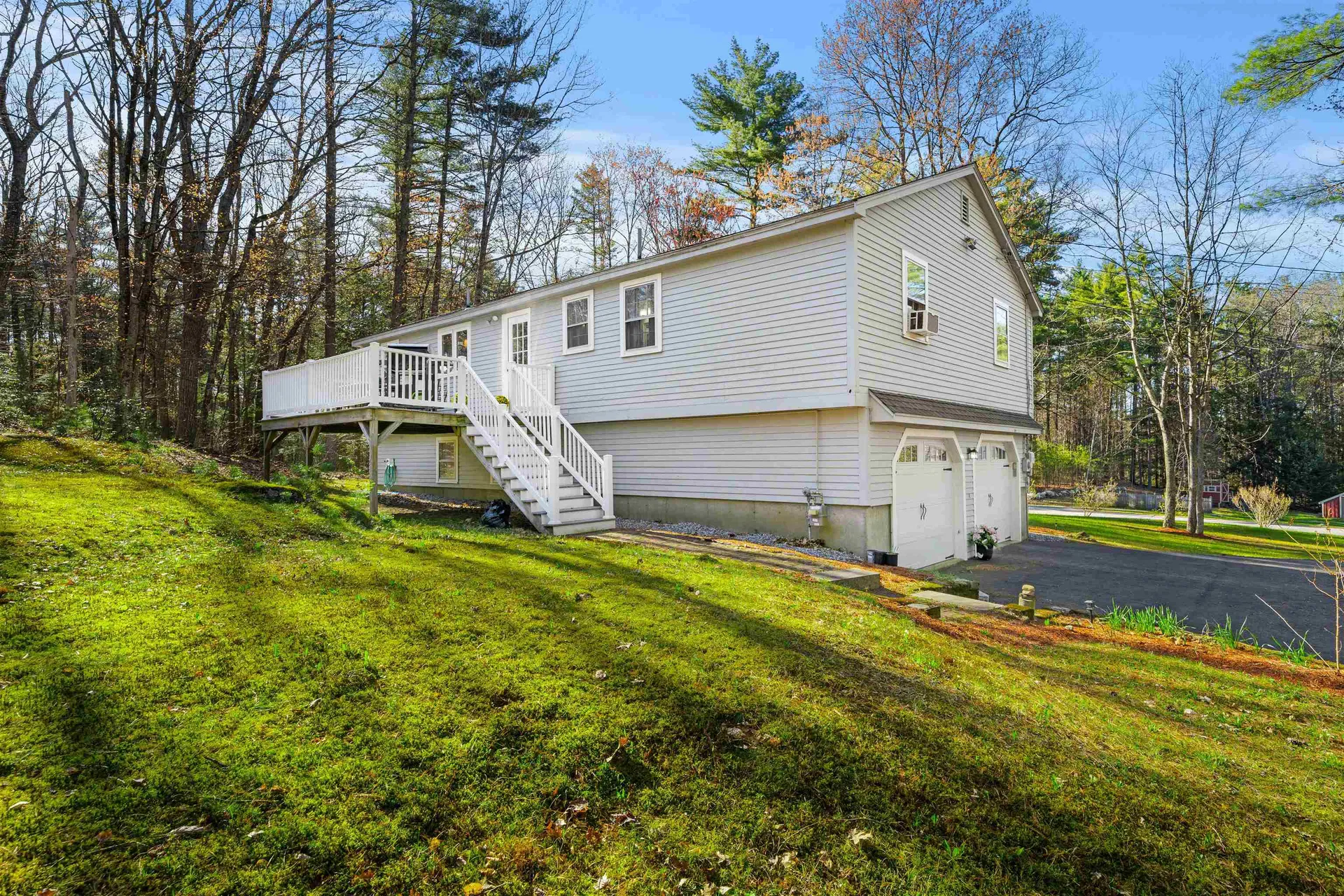 6 Newbury Drive Amherst NH 03031