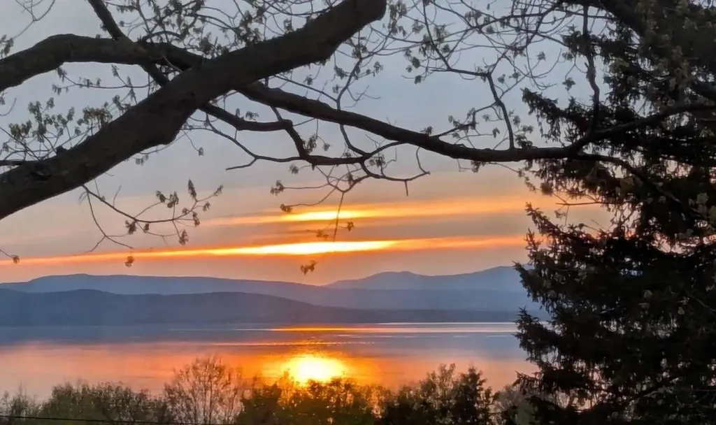 46 Chittenden Drive Burlington VT 05401