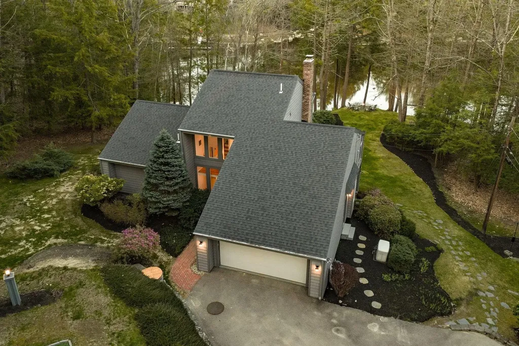 10 Great Cove Drive Newmarket NH 03857