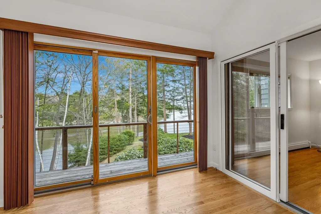 10 Great Cove Drive Newmarket NH 03857