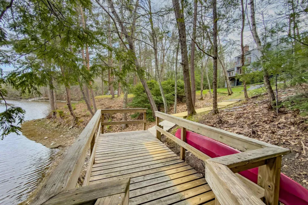10 Great Cove Drive Newmarket NH 03857