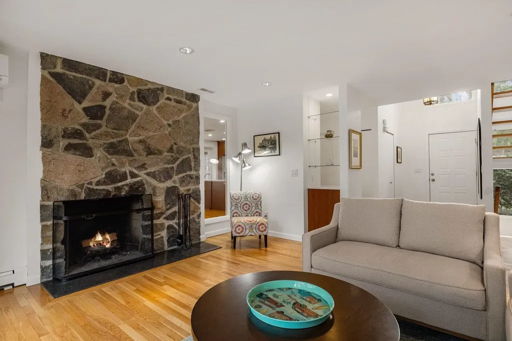 10 Great Cove Drive Newmarket NH 03857
